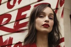 Il rossetto liquido effetto tinta labbra di L’Oréal Paris che resiste 16h: a prova di bacio