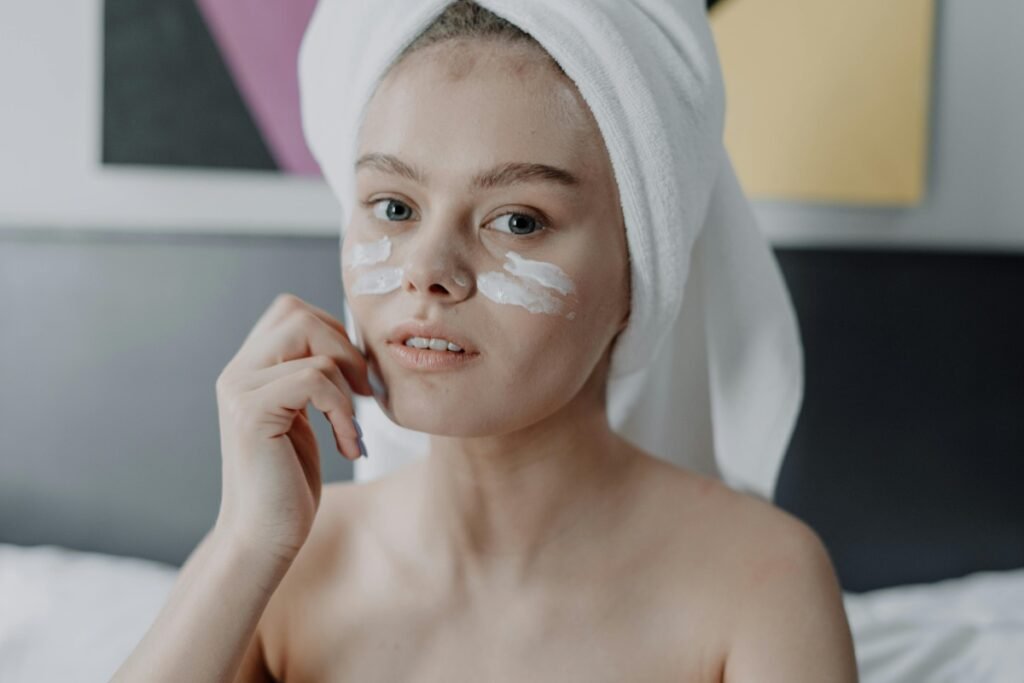 Skincare primaverile: come cambiare la routine di bellezza con il cambio stagione