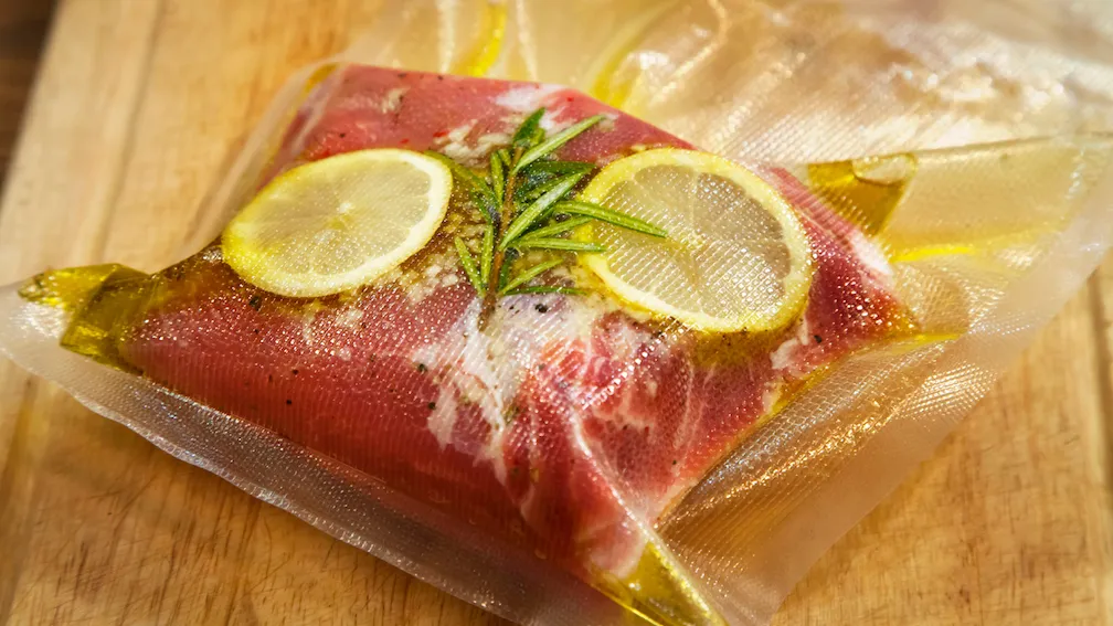 Cottura a bassa temperatura: come sperimentarla a casa senza attrezzature da chef